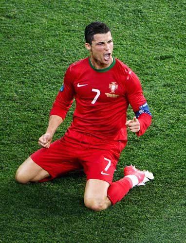 每体：吉乌计划离队找机会，目前最有可能加盟桑德兰或莱比锡（每体称吉乌欲离队另觅发展，桑德兰与莱比锡成热门下家）