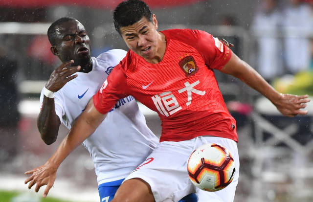 掘金末节爆发约基奇独揽三双（掘金末节发力，约基奇轰下三双）