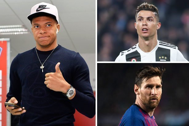 英媒：热刺有意罗德里戈和伊尔迪兹，范德芬是皇马引援目标（英媒：热刺追罗德里戈与伊尔迪兹，皇马将范德芬列为引援目标）