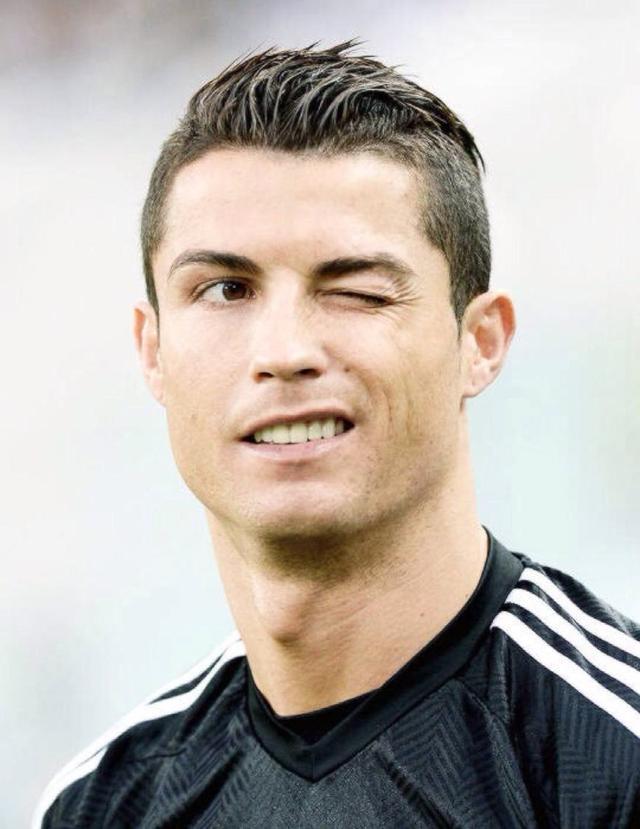 篮球中的“假动作心理学”（篮球假动作的心理学解读）