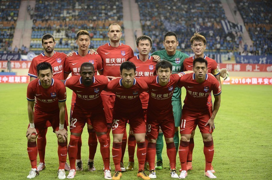 替补登场已尽力！布莱克16中6得到14分11篮板4助攻（替补上阵竭尽全力：布莱克14分11板4助，16投6中）