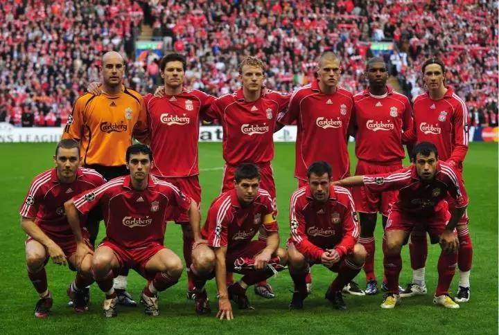 球星连续三次强打成功（球星三度强打告捷）